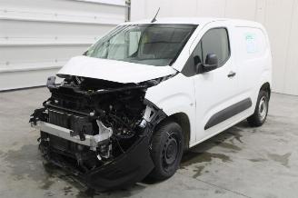 occasion passenger cars Opel Combo  2022/3