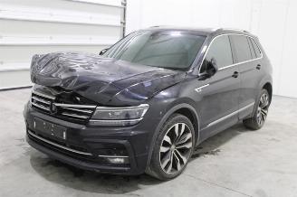 uszkodzony samochody osobowe Volkswagen Tiguan  2018/8