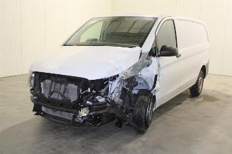 Auto incidentate Mercedes Vito  2021/2