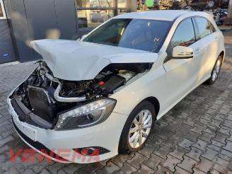Voiture accidenté Mercedes A-klasse A (W176), Hatchback, 2012 / 2018 1.6 A-180 16V 2014/3
