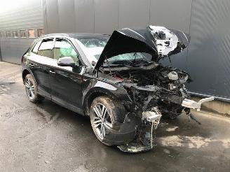 dañado vehículos comerciales Audi Q5 (FYX) SUV 2019 2.0 40 TDI 16V Quattro SUV  Diesel 1.968cc 140kW (190pk) 4x4 2019/1