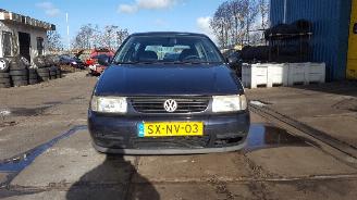 okazja samochody osobowe Volkswagen Polo Polo (6N1) Hatchback 1.6i 75 (AEE) [55kW]  (10-1994/10-1999) 1998/2