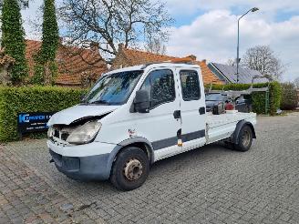 damaged commercial vehicles Iveco Daily 65c18 3.0L Tischer Lepel / Bril PTO 2009/3