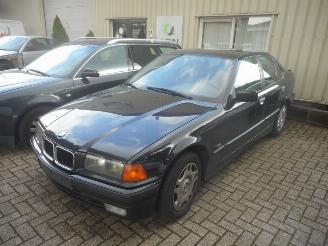 Coche accidentado BMW 3-serie  1996/1