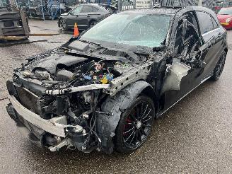 uszkodzony samochody osobowe Mercedes A-klasse  2014/1