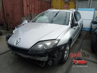 Coche accidentado Renault Laguna  2011/5