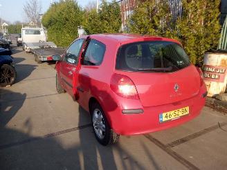 Renault Clio  picture 5