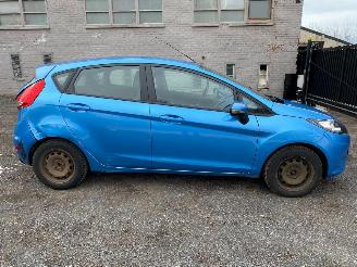 Salvage car Ford Fiesta TREND 2009/8