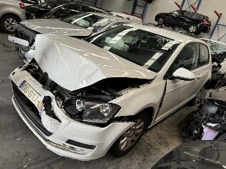 danneggiata veicoli commerciali Volkswagen Golf  2014/6
