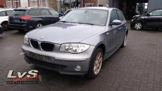 dañado vehículos comerciales BMW 1-serie 1 serie (E87/87N), Hatchback 5-drs, 2003 / 2012 116i 1.6 16V 2005/1