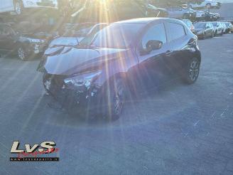 uszkodzony samochody osobowe Mazda 2 2 (DJ/DL), Hatchback, 2014 1.5 SkyActiv-G 90 2016/5